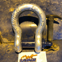Load image into Gallery viewer, Bow D shackle Galvanised 6.5ton screw pin tested